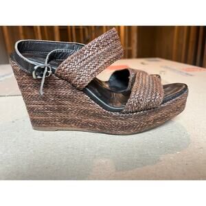 Carmen Saiz brown woven wedge sandals  sz 39
